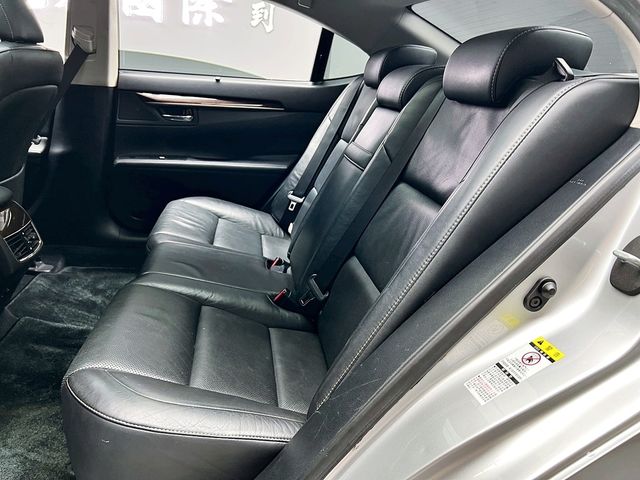 LEXUS凌志 ES350  第13張相片