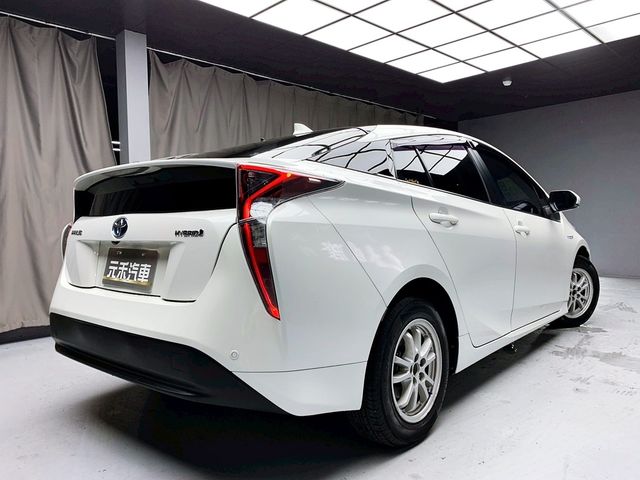 TOYOTA豐田 PRIUS  第6張相片