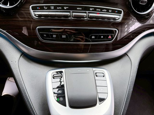 M-BENZ賓士 V300 D  第17張相片