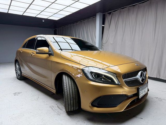 M-BENZ賓士 A180  第3張相片