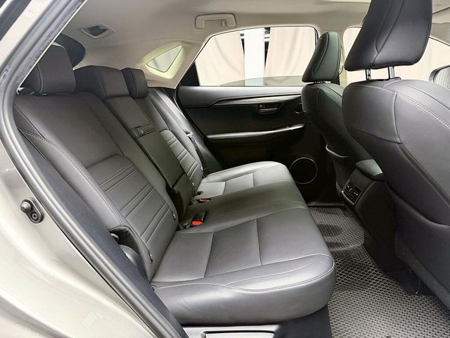 LEXUS凌志 NX200  第14張相片