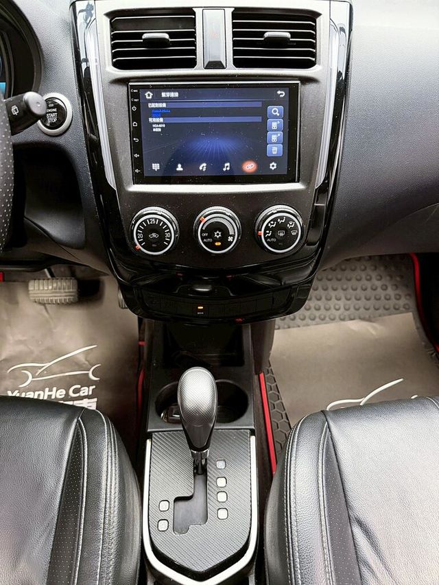 MITSUBISHI三菱 COLT PLUS  第16張相片