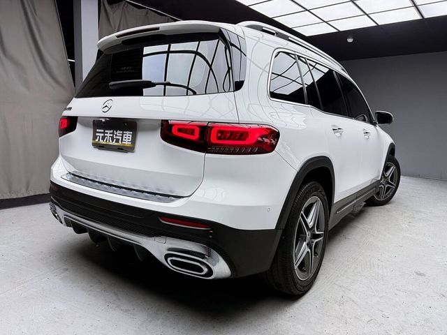 M-BENZ賓士 GLB200  第6張相片