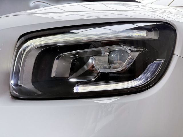 M-BENZ賓士 GLB200  第7張相片