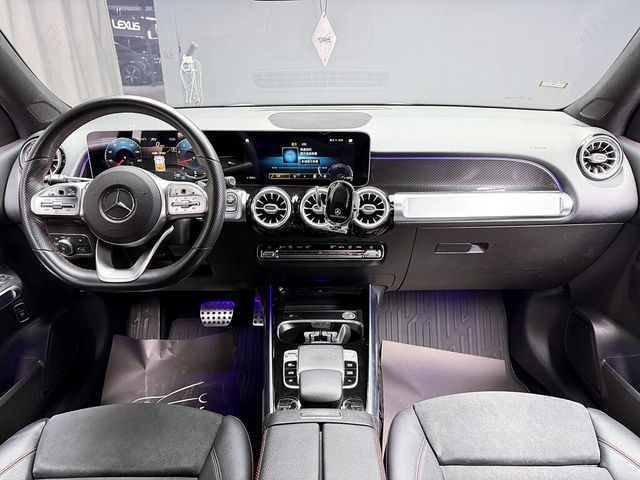 M-BENZ賓士 GLB200  第9張相片