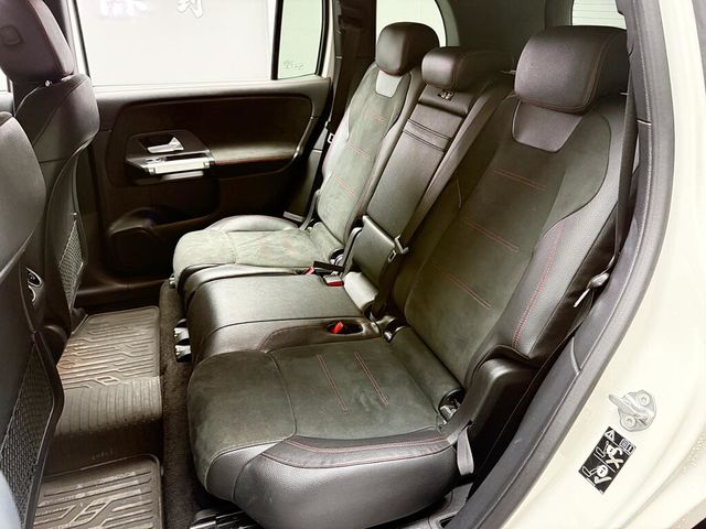 M-BENZ賓士 GLB200  第13張相片