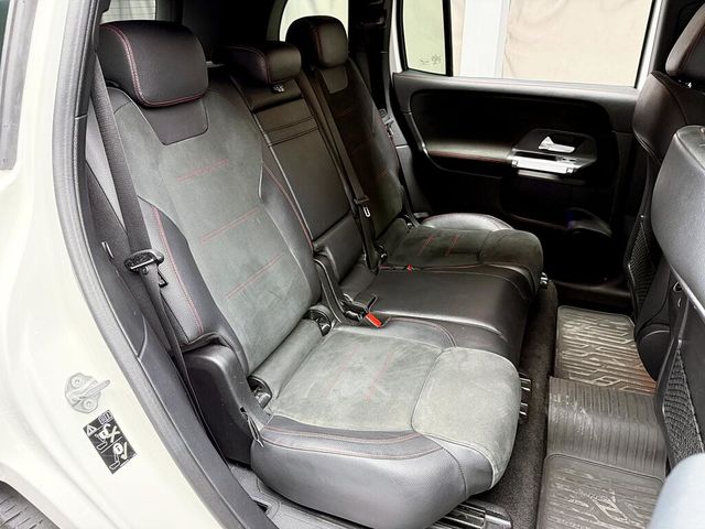 M-BENZ賓士 GLB200  第14張相片