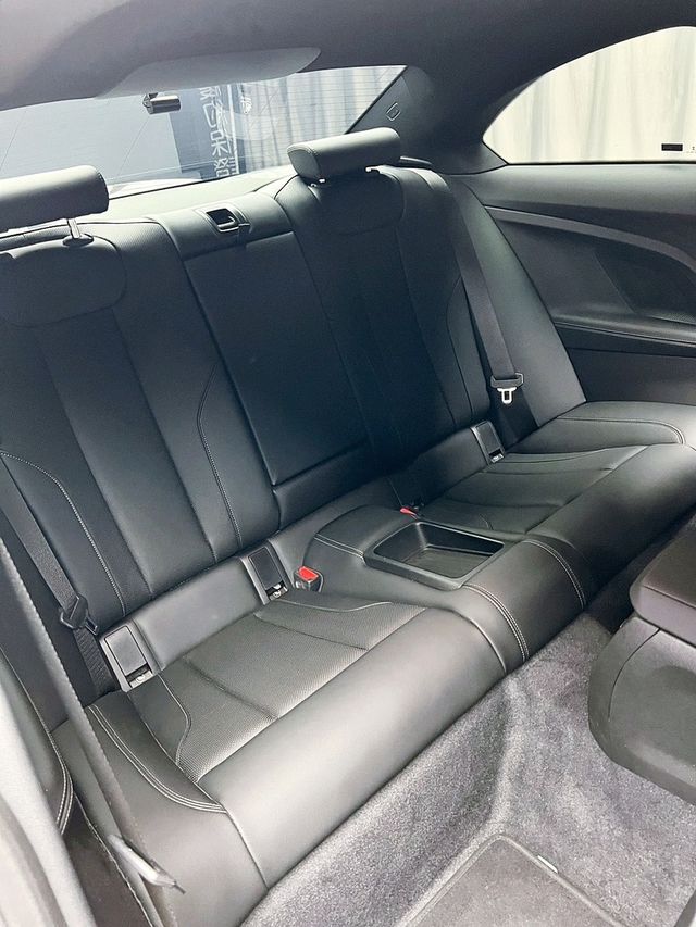 BMW寶馬 220I M SPORT  第13張相片