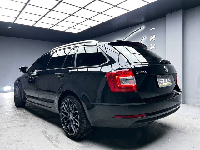 SKODA司科達 OCTAVIA COMBI  第4張相片
