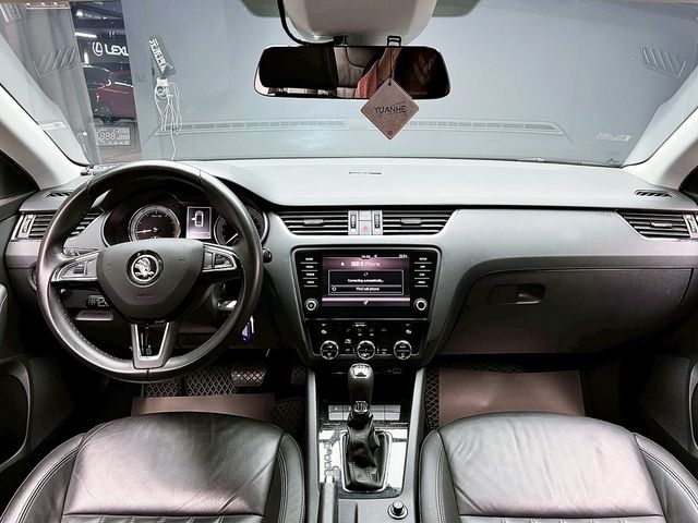 SKODA司科達 OCTAVIA COMBI  第9張相片