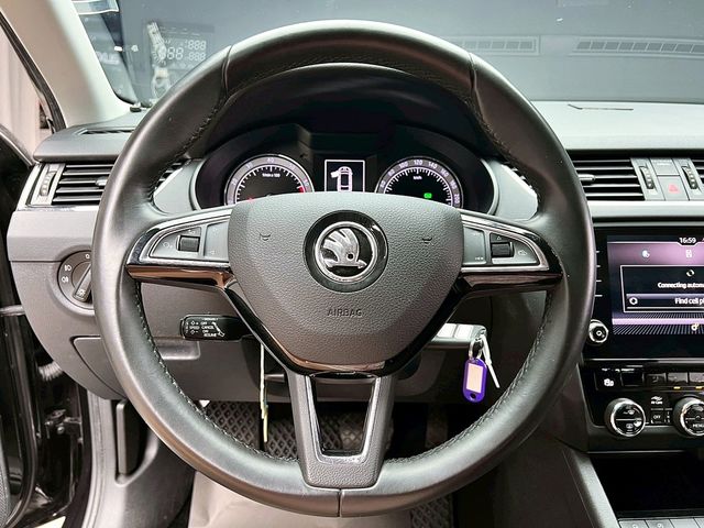 SKODA司科達 OCTAVIA COMBI  第15張相片