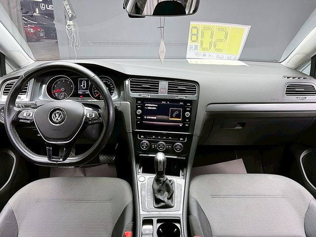 VOLKSWAGEN福斯 GOLF  第9張相片