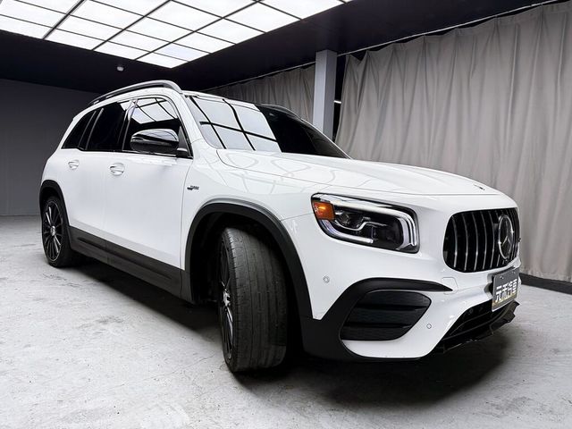 M-BENZ賓士 GLB35 AMG  第3張相片