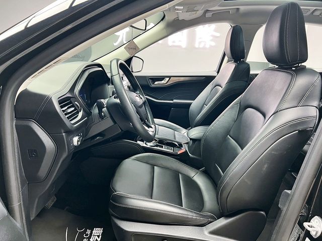 FORD福特 KUGA  第11張相片