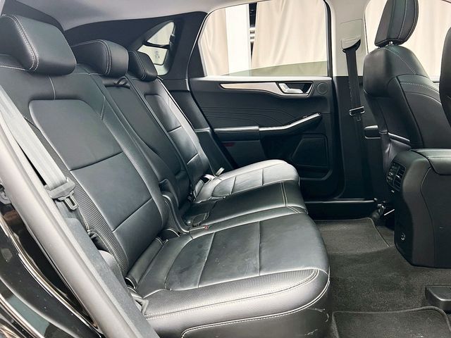 FORD福特 KUGA  第14張相片