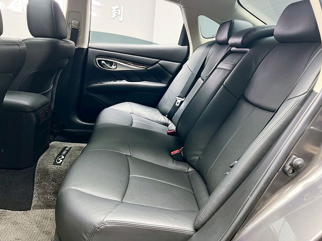 INFINITI無限 Q70  第13張相片