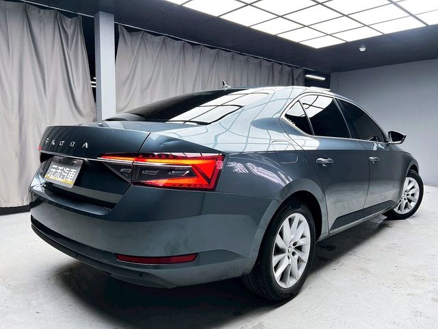SKODA司科達 SUPERB  第6張相片