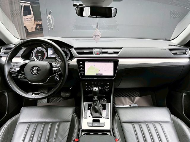 SKODA司科達 SUPERB  第9張相片