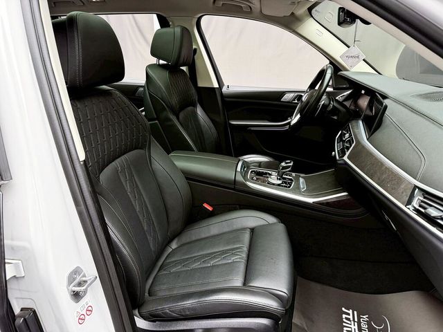 BMW寶馬 X7 XDRIVE40I  第12張相片