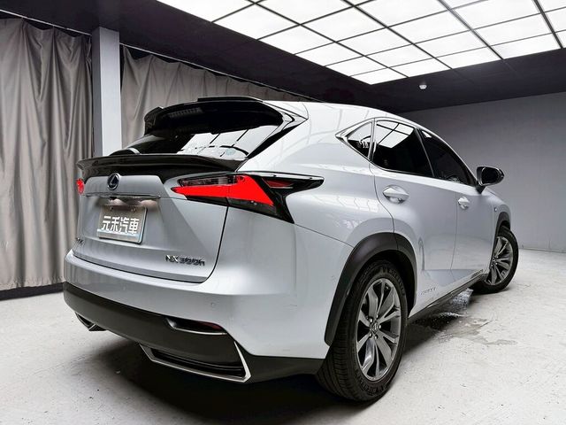 LEXUS凌志 NX300H  第6張相片
