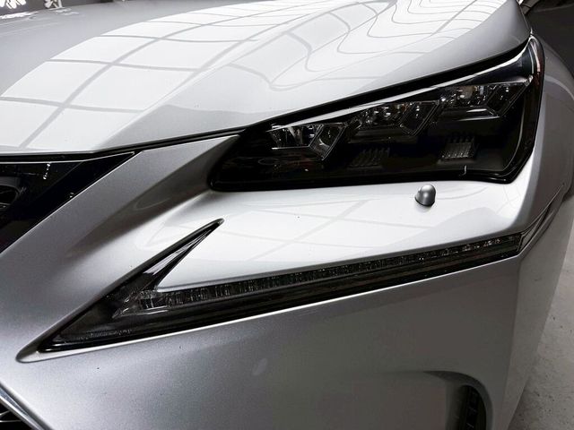 LEXUS凌志 NX300H  第7張相片