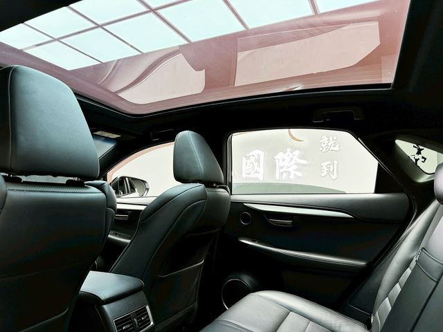 LEXUS凌志 NX300H  第9張相片