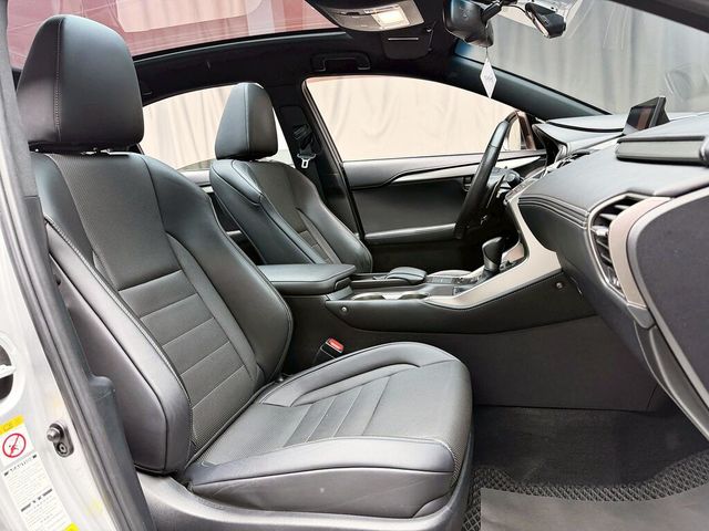 LEXUS凌志 NX300H  第12張相片