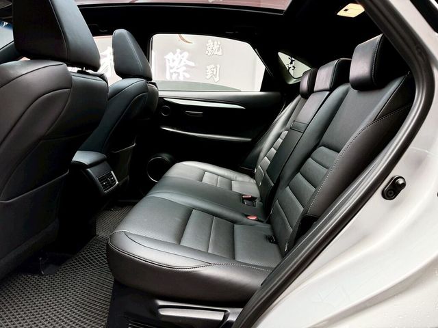 LEXUS凌志 NX300H  第13張相片