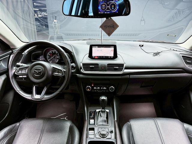 MAZDA馬自達 MAZDA 3  第9張相片