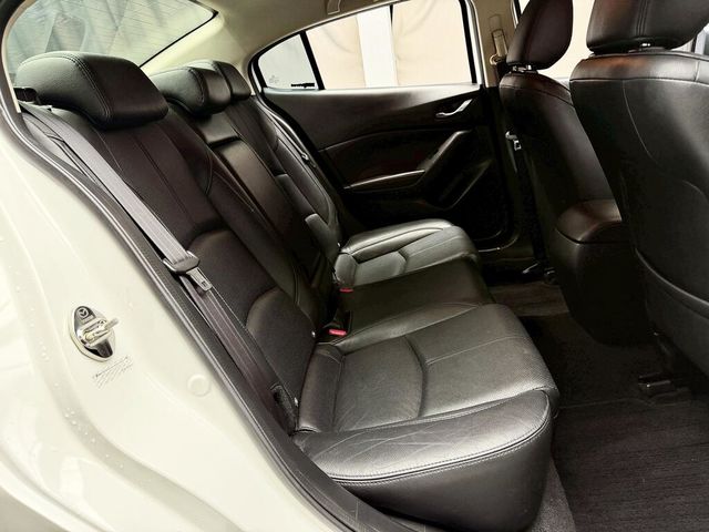 MAZDA馬自達 MAZDA 3  第14張相片