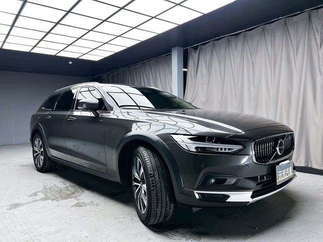 VOLVO富豪 V90 CROSS COUNTRY  第3張相片