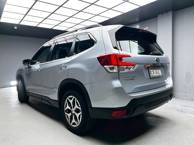 SUBARU速霸陸 FORESTER  第4張相片