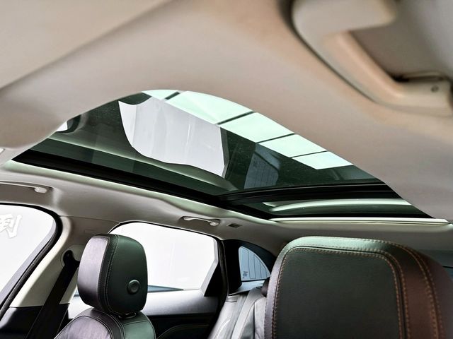 JAGUAR捷豹 F-PACE  第9張相片