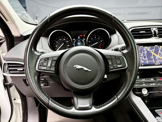 JAGUAR捷豹 F-PACE  第15張相片