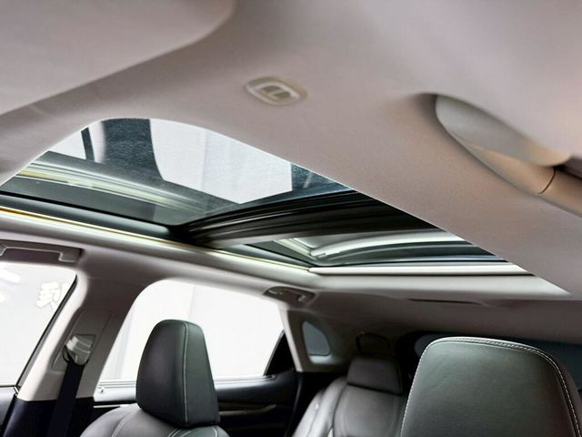 LEXUS凌志 RX450H  第9張相片