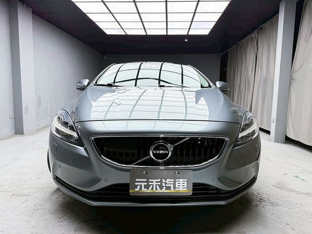 VOLVO富豪 V40  第2張相片