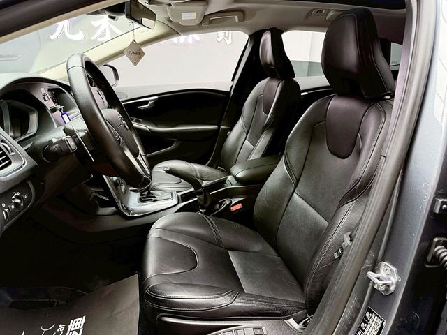 VOLVO富豪 V40  第11張相片
