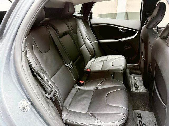 VOLVO富豪 V40  第14張相片