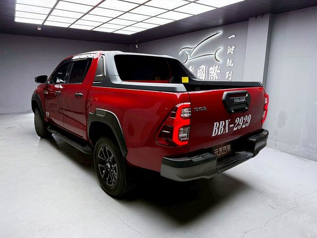 TOYOTA豐田 HILUX  第4張相片