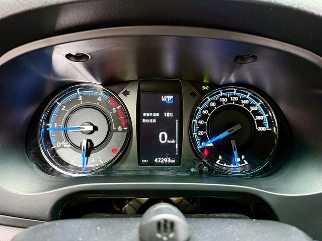 TOYOTA豐田 HILUX  第10張相片