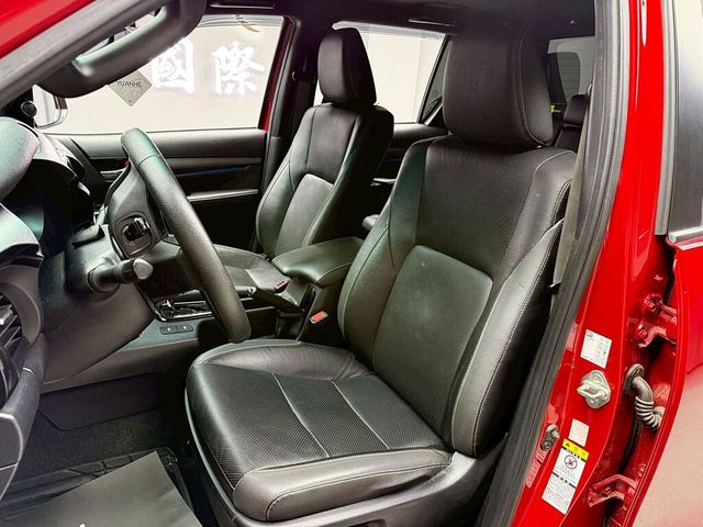 TOYOTA豐田 HILUX  第11張相片
