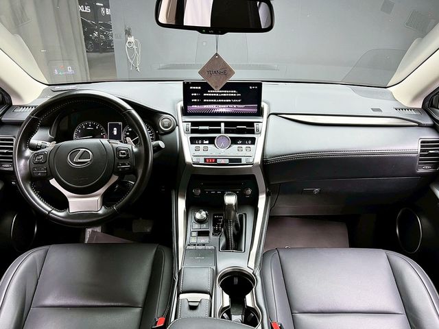 LEXUS凌志 NX200  第9張相片