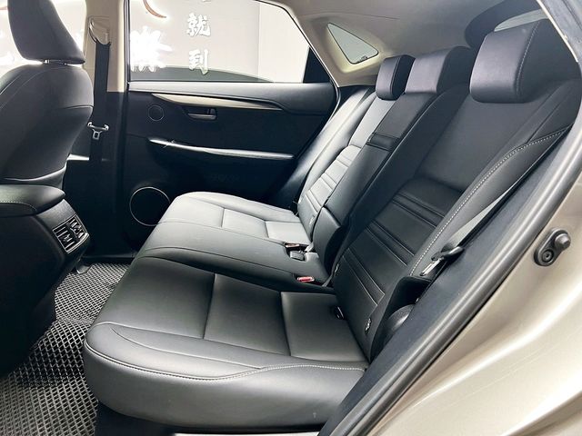 LEXUS凌志 NX200  第13張相片