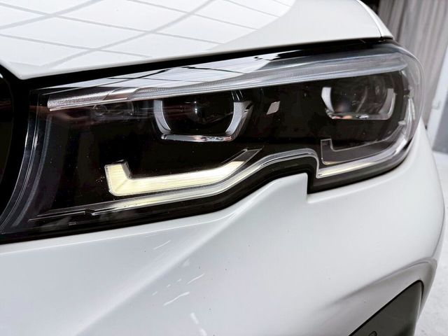 BMW寶馬 320I M SPORT  第7張相片