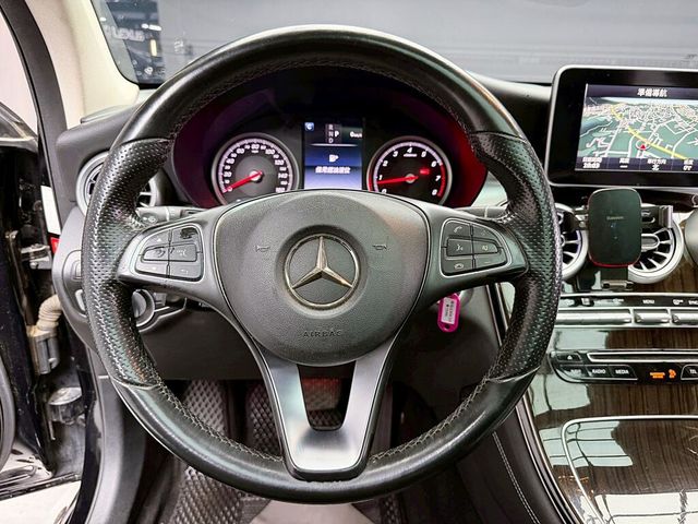 M-BENZ賓士 GLC300  第15張相片