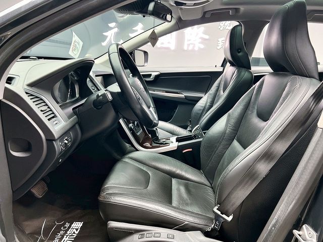 VOLVO富豪 XC60  第11張相片