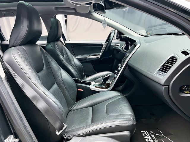 VOLVO富豪 XC60  第12張相片