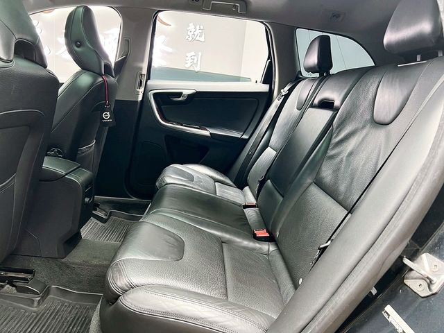 VOLVO富豪 XC60  第13張相片