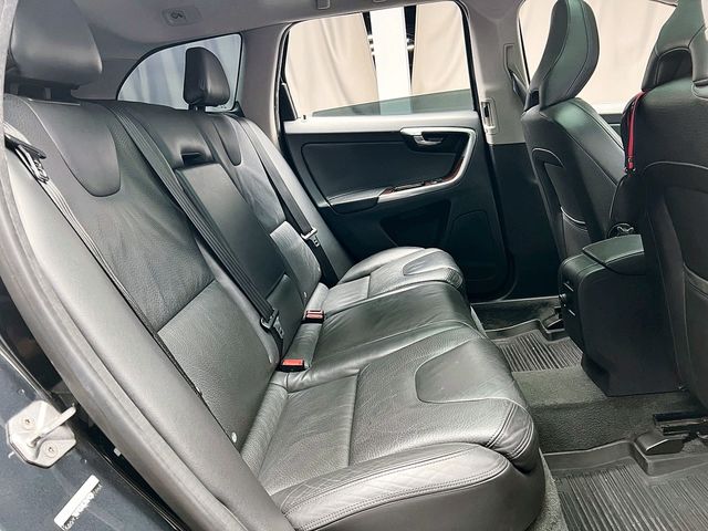 VOLVO富豪 XC60  第14張相片
