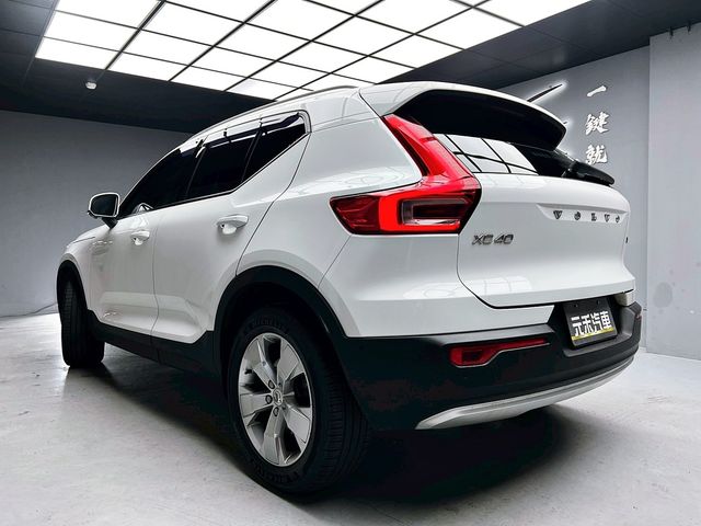 VOLVO富豪 XC40  第4張相片